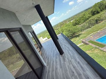 VENTA DE QUINTA EN SANTA ISABEL CADEREYTA