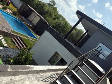 VENTA DE QUINTA EN SANTA ISABEL CADEREYTA