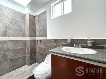 Venta de casa, Sector Conocoto - Cerca Av. Ilaló