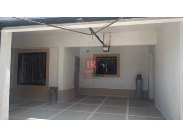 CASA EN VENTA EN COL. LAS HACIENDAS. CD. OBREGÓN, SONORA