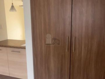 Casa en Venta en Valle de Juriquilla, frente a Santa Fe, condominio con Alberca
