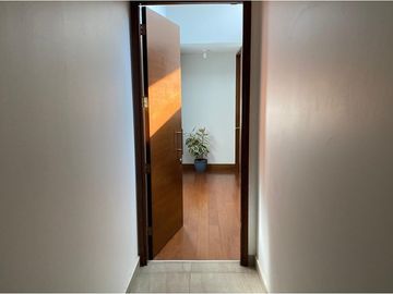 Exclusivo Penhouse Dúplex 4D 4B 2E C. Turístico
