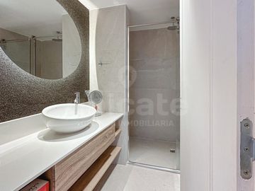 Monoambiente de categoría con terraza en Capitalinas Bariloche