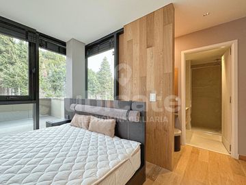 Monoambiente de categoría con terraza en Capitalinas Bariloche