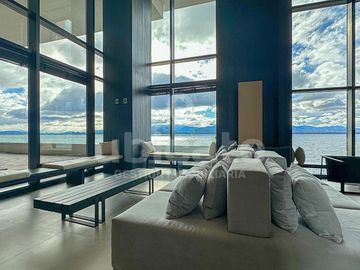 Monoambiente de categoría con terraza en Capitalinas Bariloche
