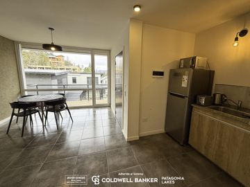VENTA Departamento 42,15m2 deck   cochera El mercado Villa la Angostura