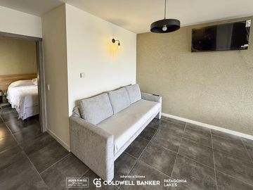 VENTA Departamento 42,15m2 deck   cochera El mercado Villa la Angostura
