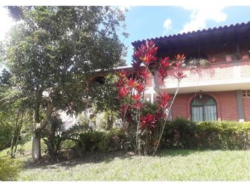 Venta Casa Campestre en  Condominio en Ulloa  - Valle