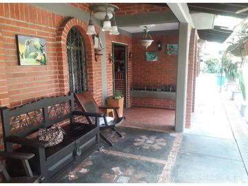 Venta Casa Campestre en  Condominio en Ulloa  - Valle