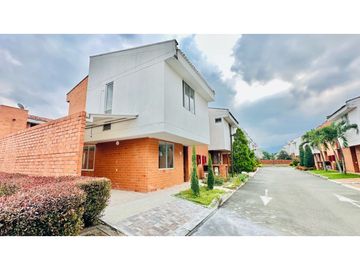 SE VENDE CASA EN CONDOMINIO EN CINCO SOLES EN JAMUNDI VA JAMUNDI CALI