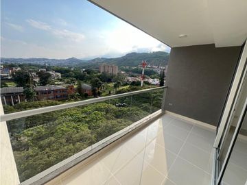 APARTAMENTO MODERNO CON VISTA A LA CIUDAD