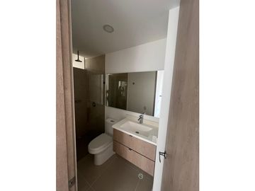 APARTAMENTO MODERNO CON VISTA A LA CIUDAD
