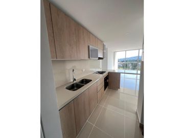 APARTAMENTO MODERNO CON VISTA A LA CIUDAD