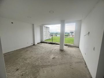 VENDEMOS CASA EN CONDOMINIO EN ALFAGUARA