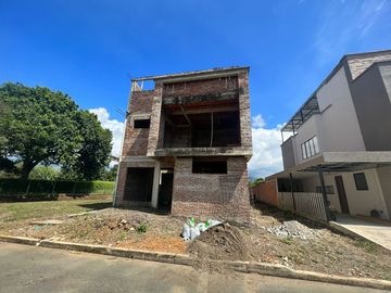 VENDEMOS CASA EN CONDOMINIO EN ALFAGUARA JAMUNDI