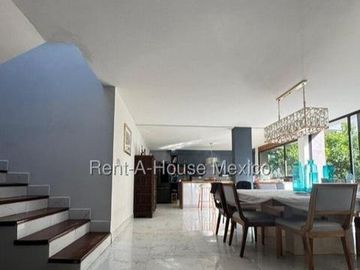Casa en  Venta en Abdias Garcia Soto, Cuajimalpa de Morelos AH 25-3617