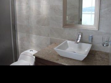 Casa en   Fraccionamiento Colinas del Lago, Tequesquitengo Morelos