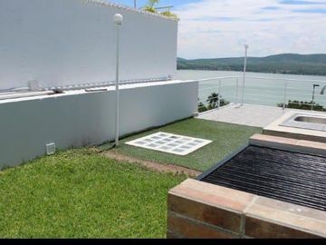 Casa en   Fraccionamiento Colinas del Lago, Tequesquitengo Morelos