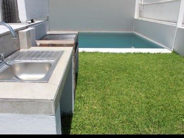 Casa en   Fraccionamiento Colinas del Lago, Tequesquitengo Morelos