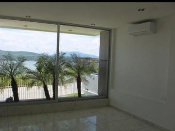 Casa en   Fraccionamiento Colinas del Lago, Tequesquitengo Morelos