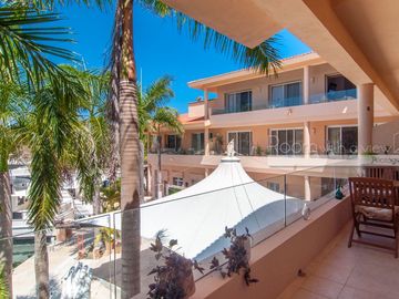 Grand Marina spacious 1 bedroom condo