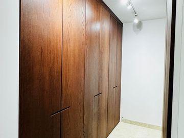 VENTA DE CASA EN LA ANTIGUA CEMENTERA, PUEBLA, 5 RECAMARAS, LUJO Y CONFORT