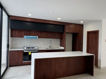 VENTA DE CASA EN LA ANTIGUA CEMENTERA, PUEBLA, 5 RECAMARAS, LUJO Y CONFORT
