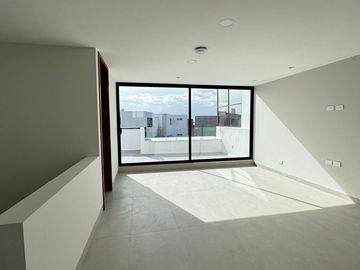 VENTA DE CASA EN LA ANTIGUA CEMENTERA, PUEBLA, 5 RECAMARAS, LUJO Y CONFORT