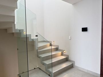 VENTA DE CASA EN LA ANTIGUA CEMENTERA, PUEBLA, 5 RECAMARAS, LUJO Y CONFORT