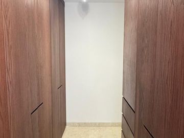 VENTA DE CASA EN LA ANTIGUA CEMENTERA, PUEBLA, 5 RECAMARAS, LUJO Y CONFORT