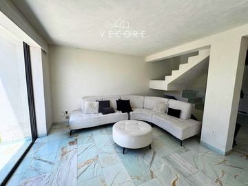 CASA EN VENTA EN VALLE ESMERALDA, ZONA REAL EN ZAPOPAN