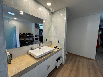 CASA EN VENTA EN VALLE ESMERALDA, ZONA REAL EN ZAPOPAN