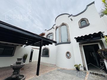 Casa en Fraccionamiento Lomas de Atzingo