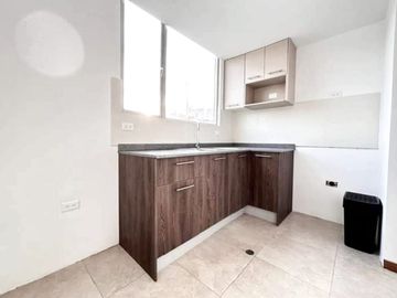 DEPARTAMENTO EN AMBATO