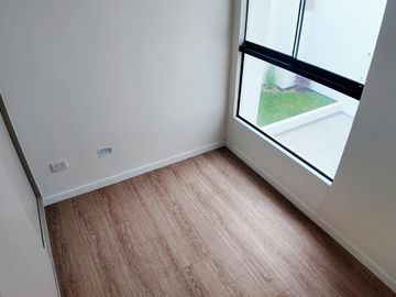 Departamento en 2do piso de Estreno