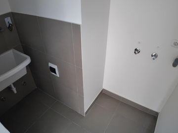 Departamento en 2do piso de Estreno