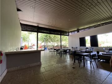 Casa en  Alquiler o Venta  – Brisas del Golf, PH Golf Gardens - LH 