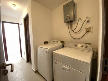 Casa en  Alquiler o Venta  – Brisas del Golf, PH Golf Gardens - LH 