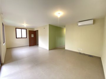 Casa en  Alquiler o Venta  – Brisas del Golf, PH Golf Gardens - LH 