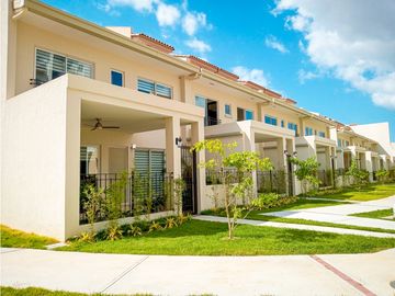 VENDO TOWNHOMES EN THE RESERVE - ÚLTIMAS UNIDADES