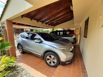 VENDO HERMOSA CASA EN LA ALAMEDA