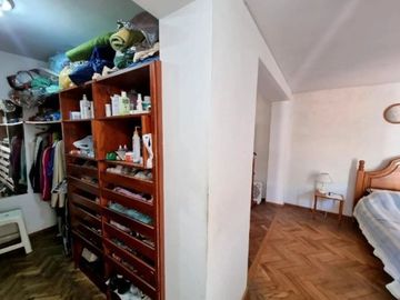 Casa en Venta. 4 amb. Piscina y Cochera. Olivos