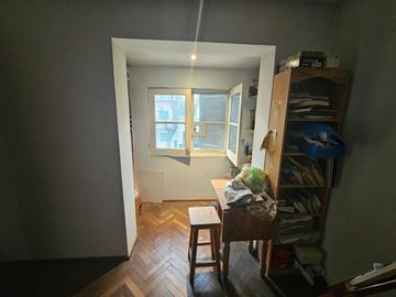 Casa en Venta. 4 amb. Piscina y Cochera. Olivos