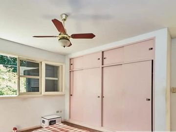 Casa en Venta. 4 amb. Piscina y Cochera. Olivos