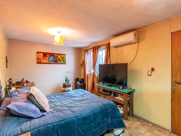 VENTA CASA 4 AMB -COCH P/2AUTOS PTIO TZA ITUZAINGÓ