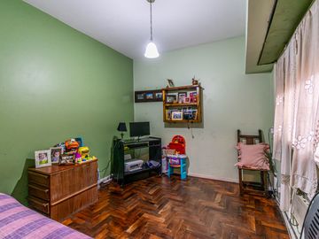VENTA CASA 4 AMB -COCH P/2AUTOS PTIO TZA ITUZAINGÓ