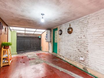 VENTA CASA 4 AMB -COCH P/2AUTOS PTIO TZA ITUZAINGÓ