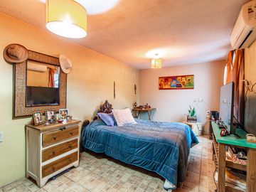 VENTA CASA 4 AMB -COCH P/2AUTOS PTIO TZA ITUZAINGÓ