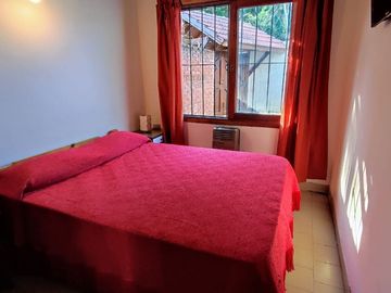 VENTA PH  y dos DEPARTAMENTOS  en  GESELL CENTRO