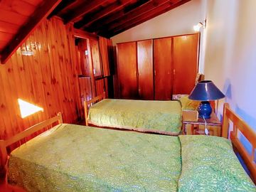 VENTA PH  y dos DEPARTAMENTOS  en  GESELL CENTRO